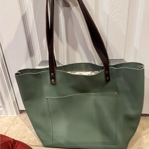 Chic Green Tote Bag with Brown Handles